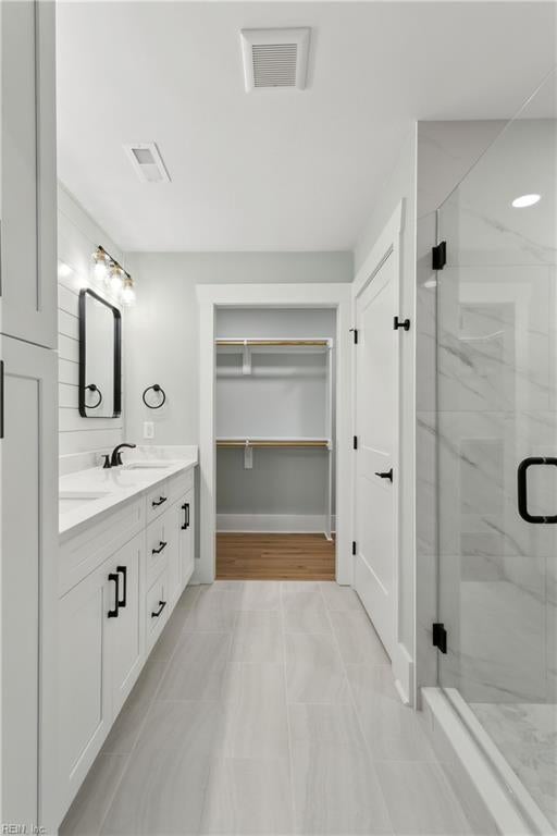 Yorktown, Virginia, 23693, United States, 5 Bedrooms Bedrooms, ,4 BathroomsBathrooms,Residential,Active,1936113