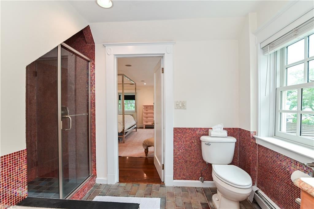 Norfolk, Virginia, 23505, United States, 6 Bedrooms Bedrooms, ,5 BathroomsBathrooms,Residential,Active,1945524