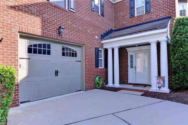 515 SILK TREE LN, CHESAPEAKE, VA 23320, photo 4 of 39