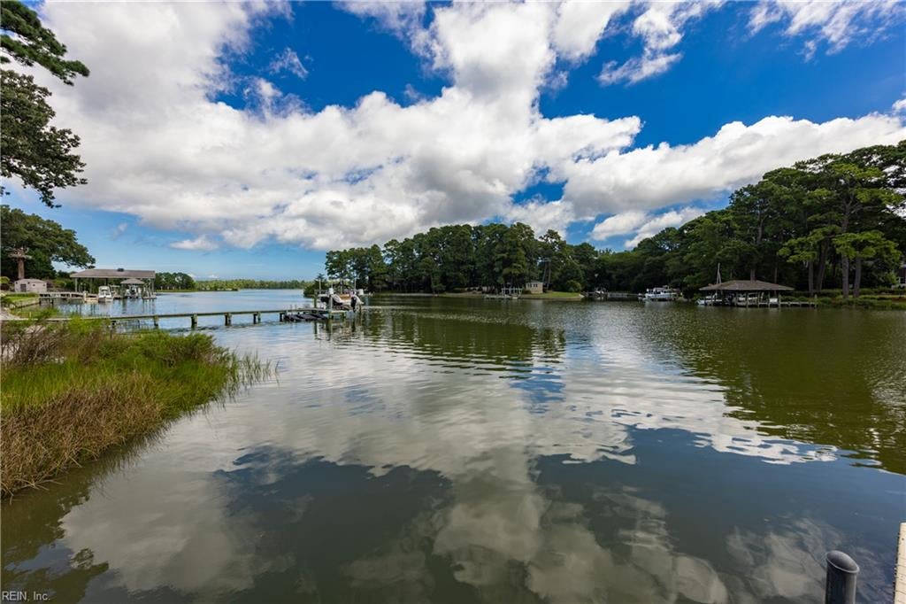 Virginia Beach, Virginia, 23454, United States, 4 Bedrooms Bedrooms, ,4 BathroomsBathrooms,Residential,Active,1914761