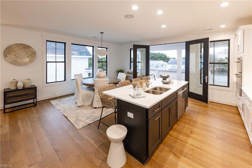 Virginia Beach, Virginia, 23451, United States, 4 Bedrooms Bedrooms, ,4 BathroomsBathrooms,Residential,Active,2001078