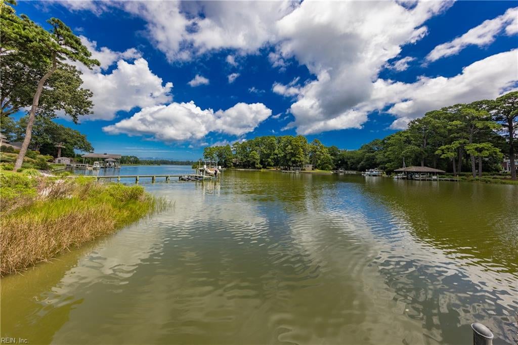 Virginia Beach, Virginia, 23454, United States, 4 Bedrooms Bedrooms, ,4 BathroomsBathrooms,Residential,Active,1914761