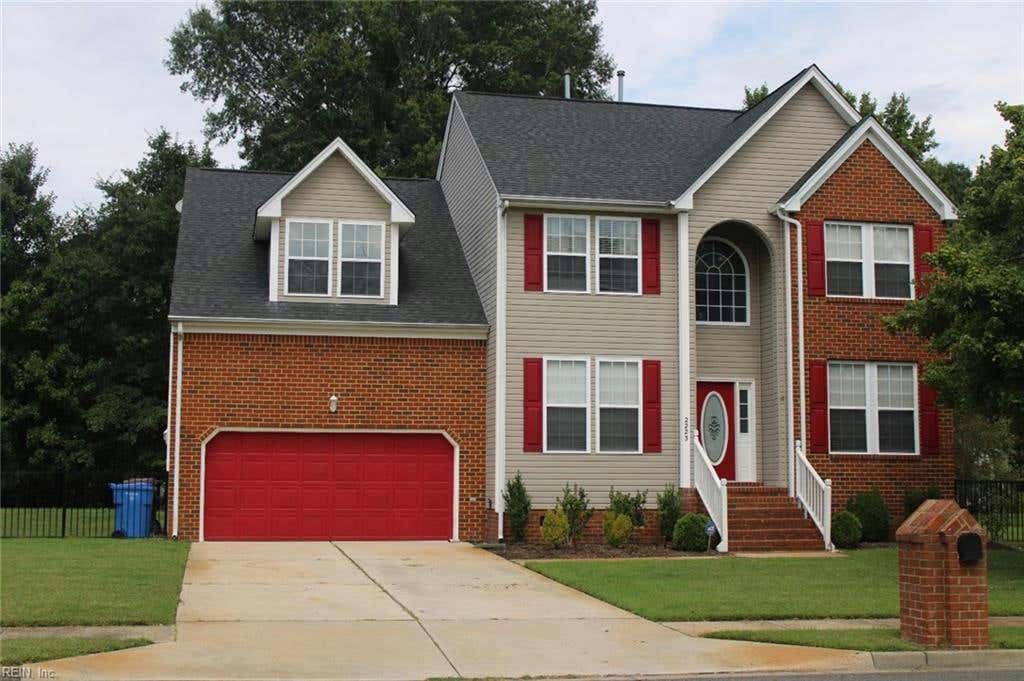 2223 HARTON LN, CHESAPEAKE, VA 23323, photo 1 of 36