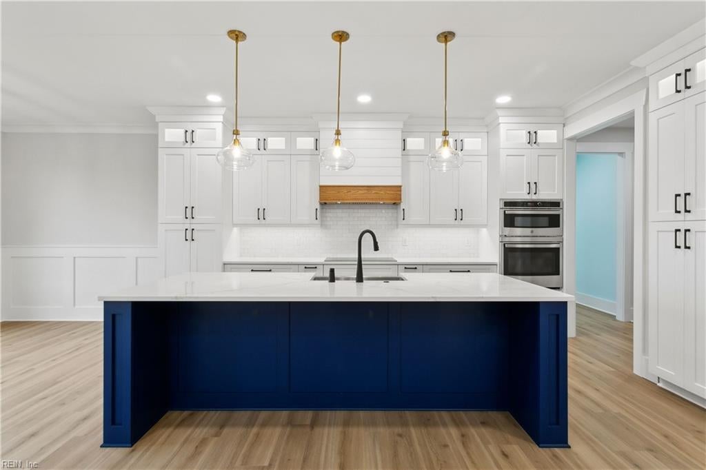 Yorktown, Virginia, 23693, United States, 5 Bedrooms Bedrooms, ,4 BathroomsBathrooms,Residential,Active,1936113