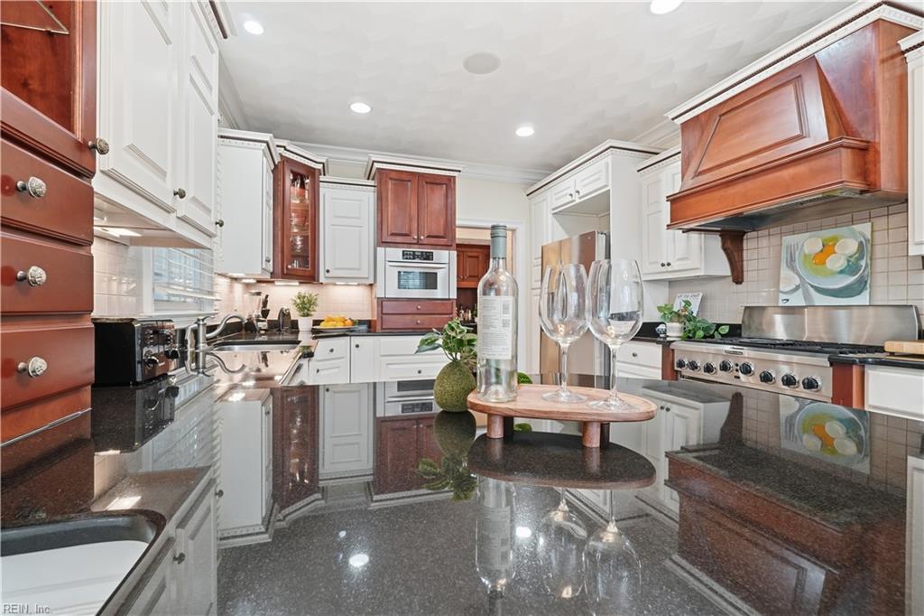 Virginia Beach, Virginia, 23452, United States, 6 Bedrooms Bedrooms, ,5 BathroomsBathrooms,Residential,Active,2001342