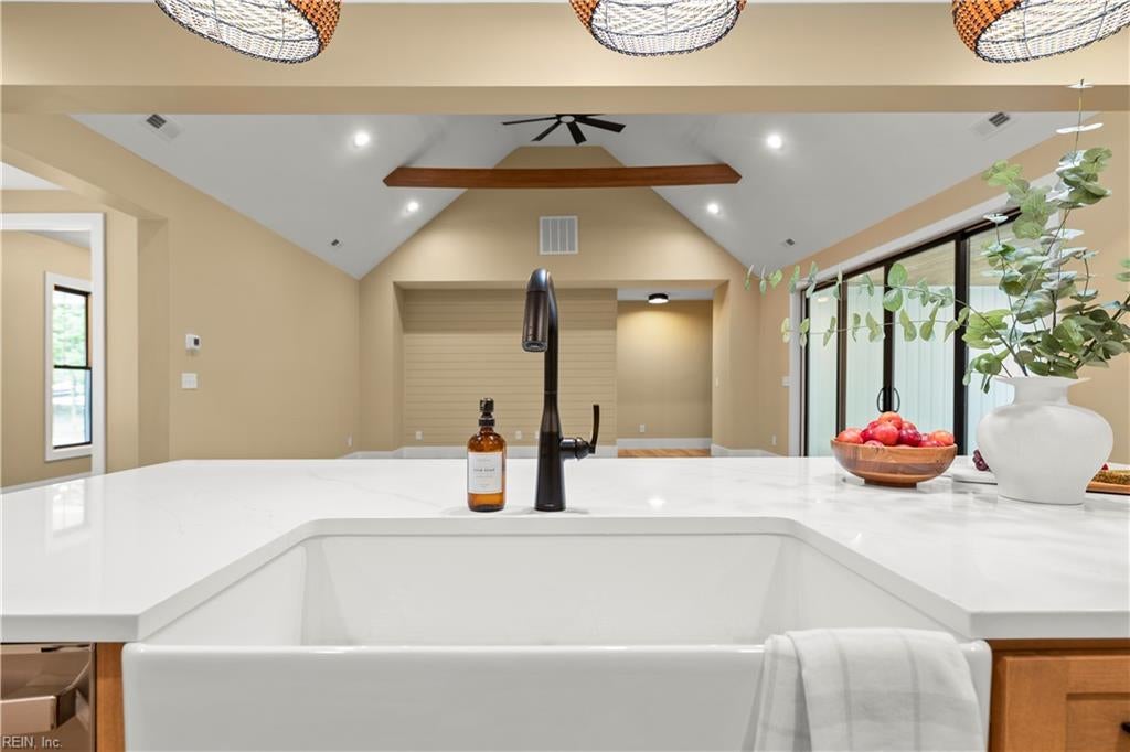 Surry, Virginia, 23883, United States, 3 Bedrooms Bedrooms, ,3 BathroomsBathrooms,Residential,Active,1961907