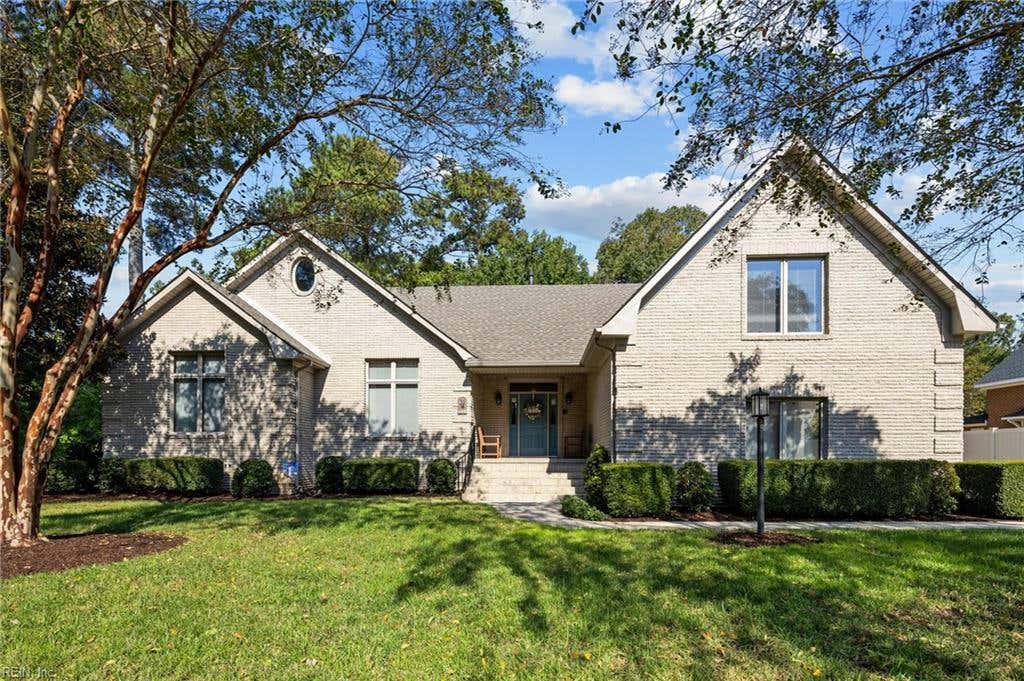 532 CROATAN HILLS DR, VIRGINIA BEACH, VA 23451 Single Family Residence