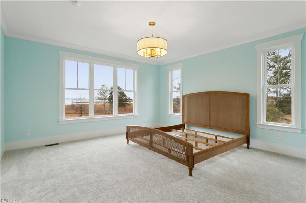 Yorktown, Virginia, 23693, United States, 5 Bedrooms Bedrooms, ,4 BathroomsBathrooms,Residential,Active,1936113