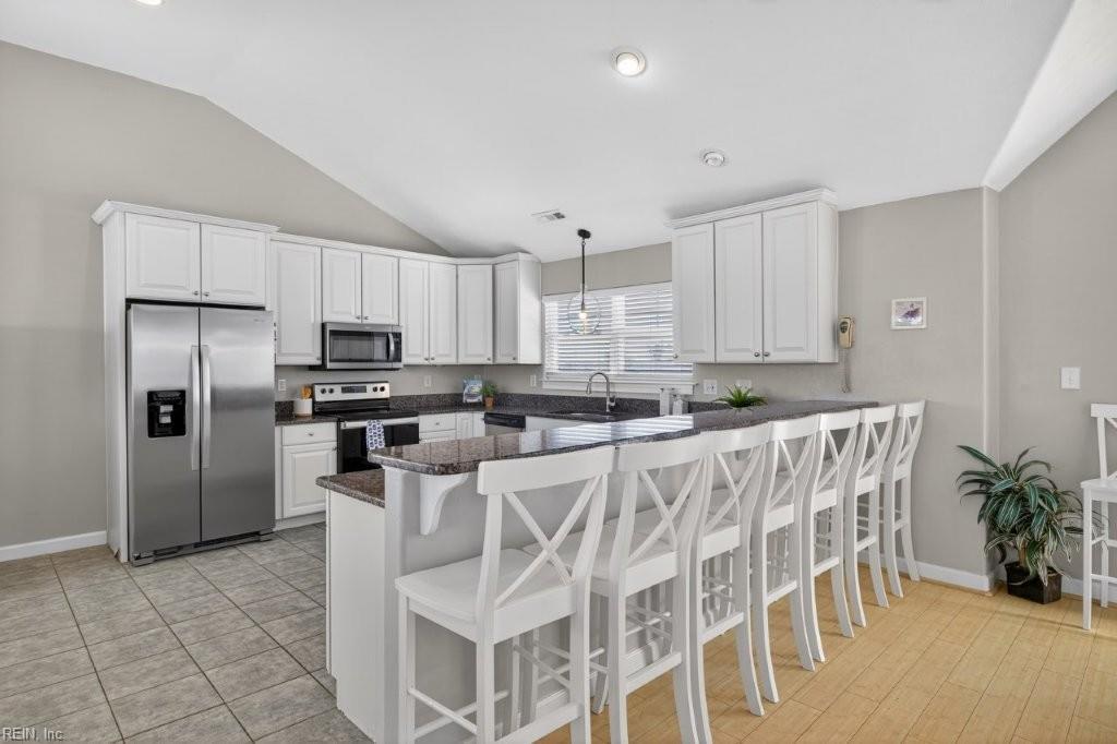 Virginia Beach, Virginia, 23456, United States, 8 Bedrooms Bedrooms, ,7 BathroomsBathrooms,Residential,Active,1992249