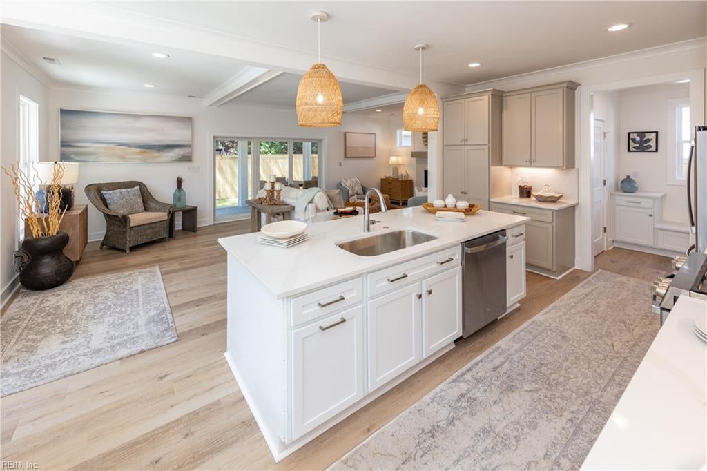 Virginia Beach, Virginia, 23451, United States, 5 Bedrooms Bedrooms, ,4 BathroomsBathrooms,Residential,Active,2006795