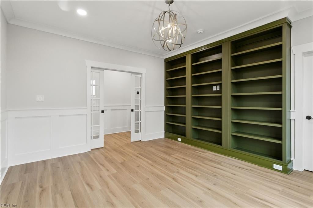 Yorktown, Virginia, 23693, United States, 5 Bedrooms Bedrooms, ,4 BathroomsBathrooms,Residential,Active,1936113