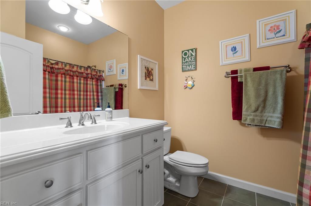 Boydton, Virginia, 23917, United States, 5 Bedrooms Bedrooms, ,5 BathroomsBathrooms,Residential,Active,2025602