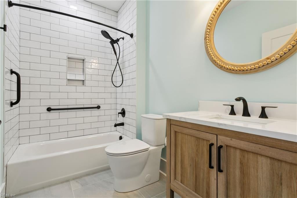 Yorktown, Virginia, 23693, United States, 5 Bedrooms Bedrooms, ,4 BathroomsBathrooms,Residential,Active,1936113