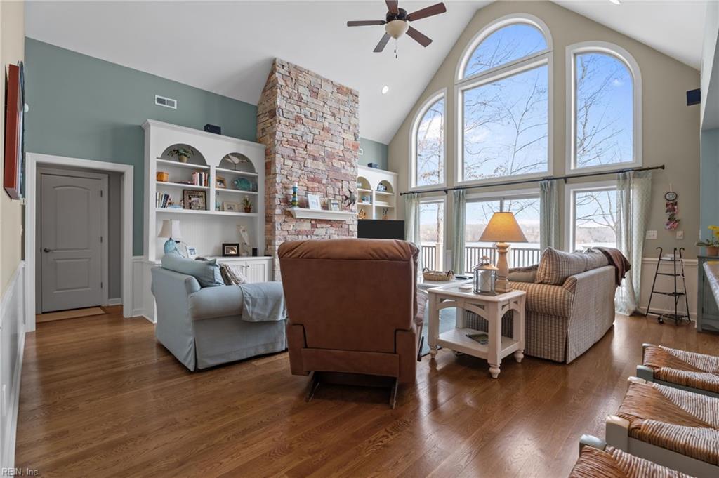 Boydton, Virginia, 23917, United States, 5 Bedrooms Bedrooms, ,5 BathroomsBathrooms,Residential,Active,2025602