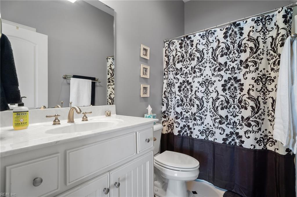 Boydton, Virginia, 23917, United States, 5 Bedrooms Bedrooms, ,5 BathroomsBathrooms,Residential,Active,2025602