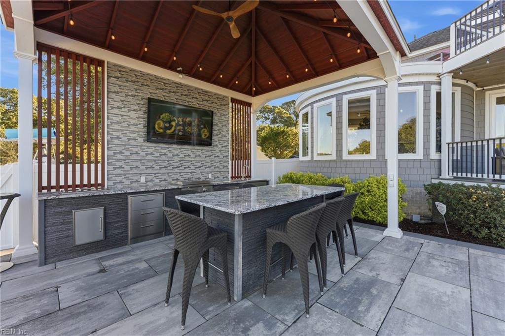 Virginia Beach, Virginia, 23451, United States, 5 Bedrooms Bedrooms, ,4 BathroomsBathrooms,Residential,Active,2006950