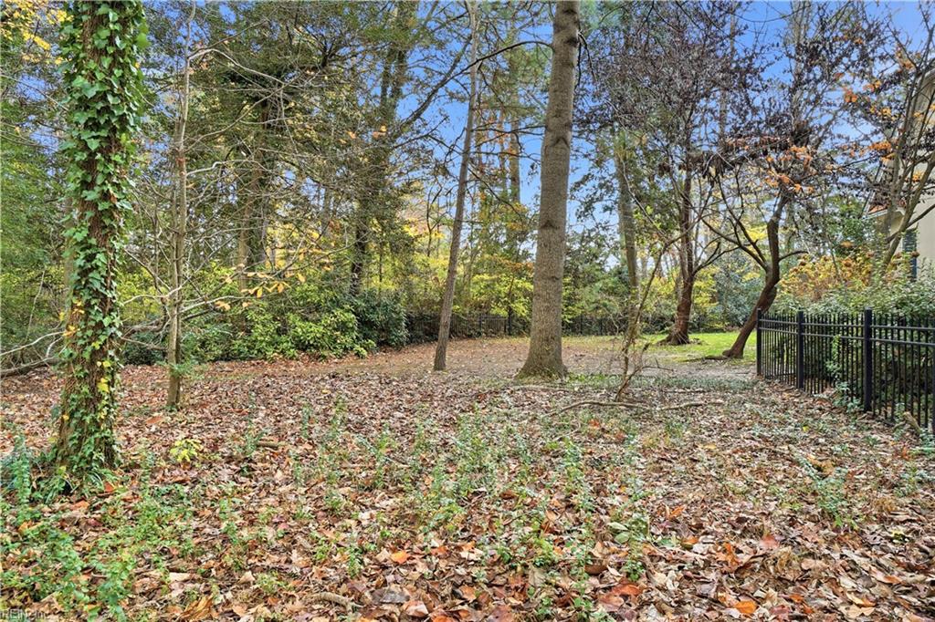 Virginia Beach, Virginia, 23452, United States, 6 Bedrooms Bedrooms, ,5 BathroomsBathrooms,Residential,Active,2001342