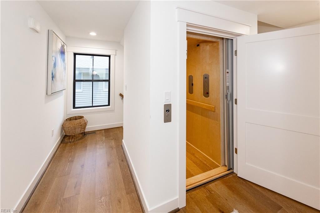 Virginia Beach, Virginia, 23451, United States, 4 Bedrooms Bedrooms, ,4 BathroomsBathrooms,Residential,Active,2001078