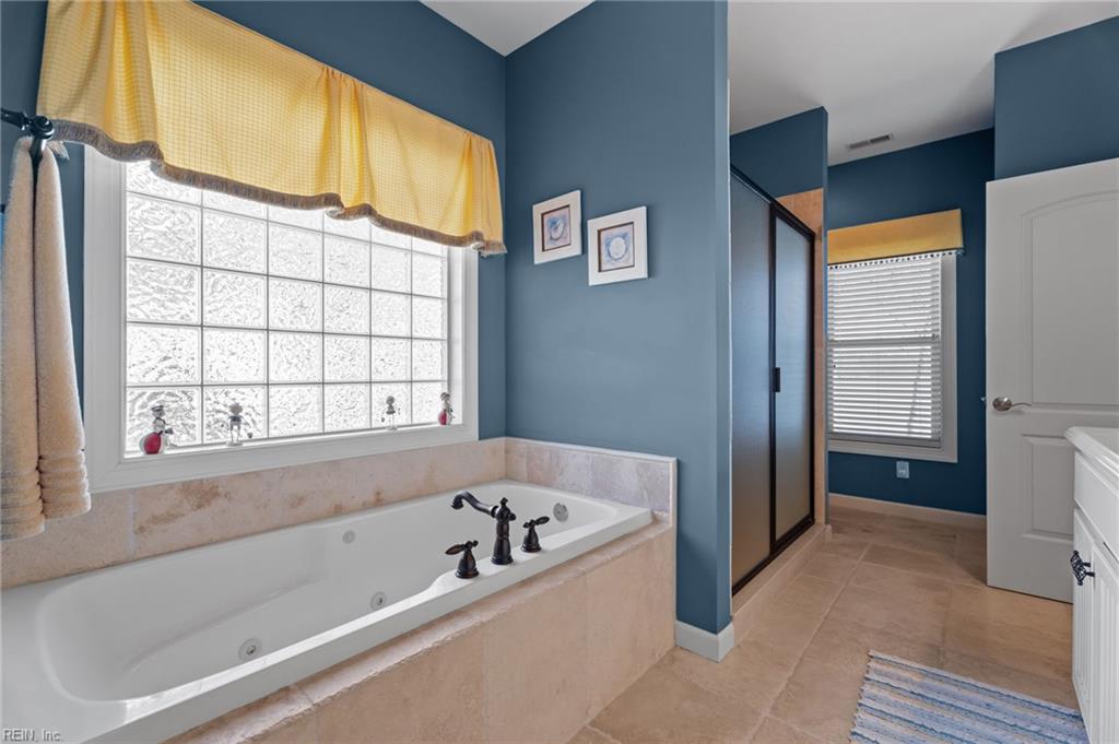 Boydton, Virginia, 23917, United States, 5 Bedrooms Bedrooms, ,5 BathroomsBathrooms,Residential,Active,2025602