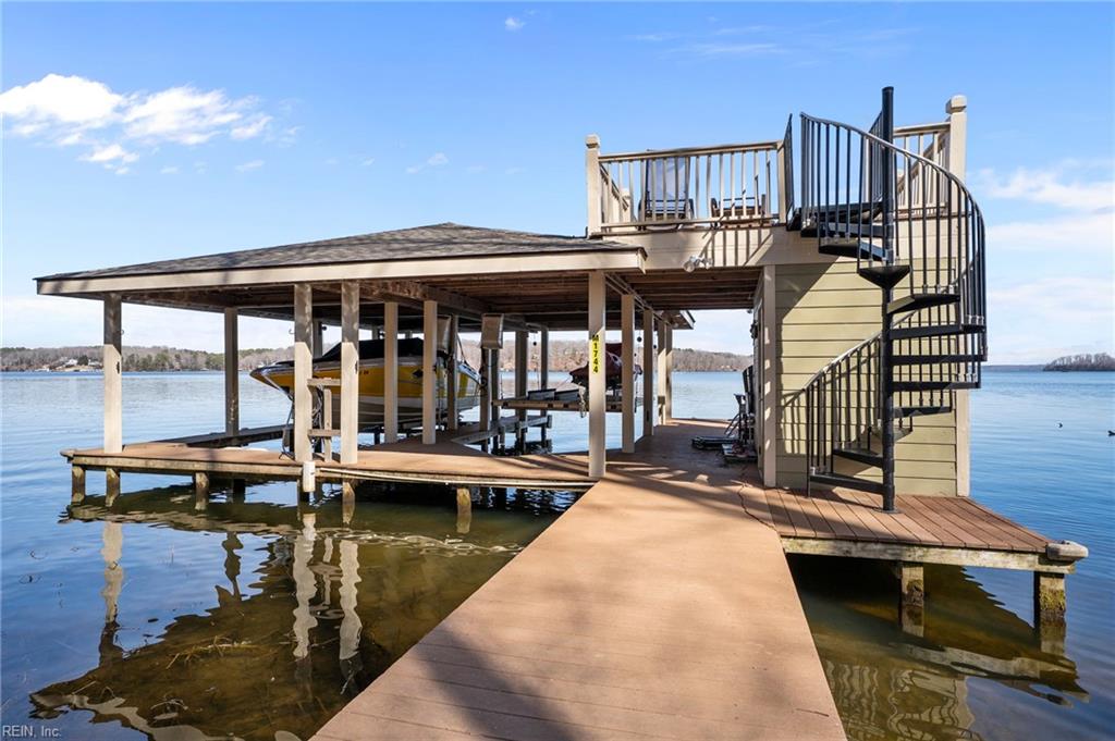 Boydton, Virginia, 23917, United States, 5 Bedrooms Bedrooms, ,5 BathroomsBathrooms,Residential,Active,2025602