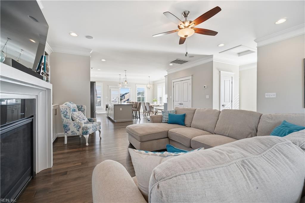 Virginia Beach, Virginia, 23451, United States, 4 Bedrooms Bedrooms, ,4 BathroomsBathrooms,Residential,Active,2008708