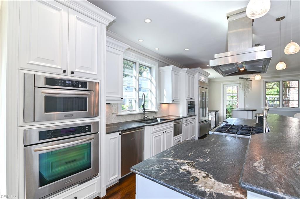 Norfolk, Virginia, 23505, United States, 6 Bedrooms Bedrooms, ,5 BathroomsBathrooms,Residential,Active,2011429