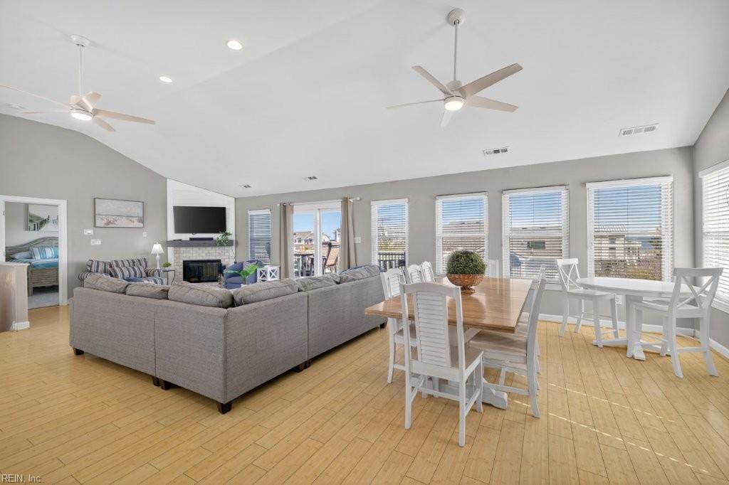 Virginia Beach, Virginia, 23456, United States, 8 Bedrooms Bedrooms, ,7 BathroomsBathrooms,Residential,Active,1992249