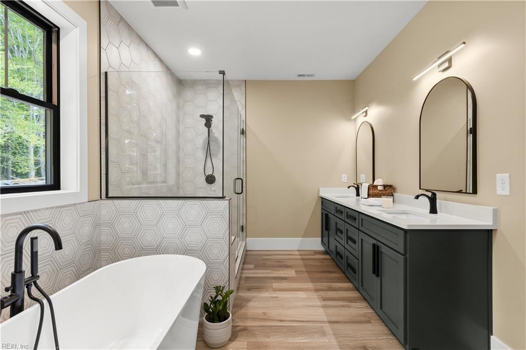 Surry, Virginia, 23883, United States, 3 Bedrooms Bedrooms, ,3 BathroomsBathrooms,Residential,Active,1961907