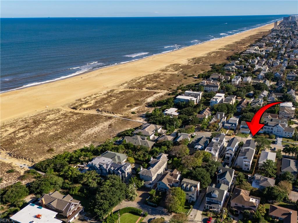 Virginia Beach, Virginia, 23451, United States, 4 Bedrooms Bedrooms, ,4 BathroomsBathrooms,Residential,Active,1961915