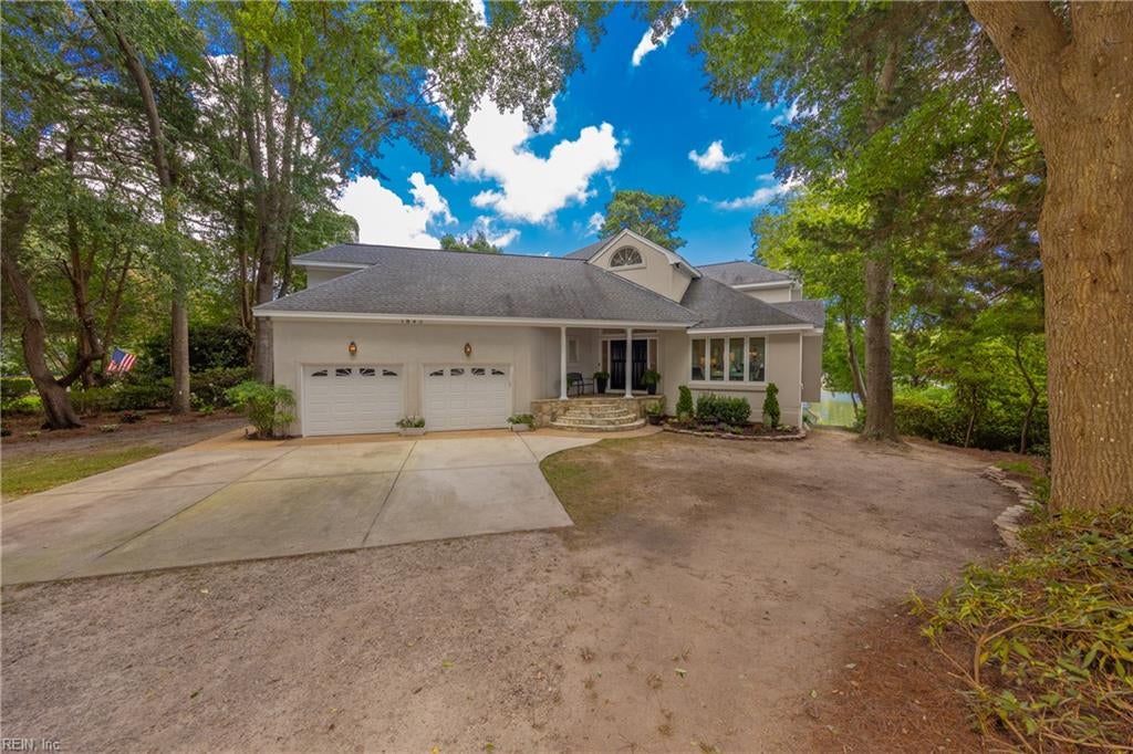 Virginia Beach, Virginia, 23454, United States, 4 Bedrooms Bedrooms, ,4 BathroomsBathrooms,Residential,Active,1914761