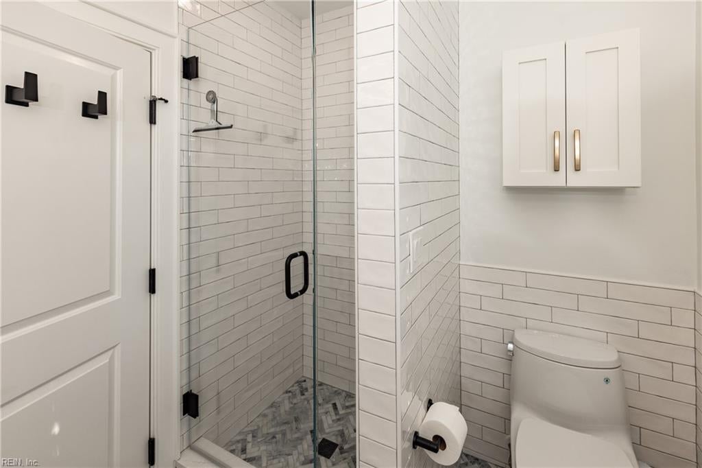 Virginia Beach, Virginia, 23451, United States, 4 Bedrooms Bedrooms, ,4 BathroomsBathrooms,Residential,Active,1929399