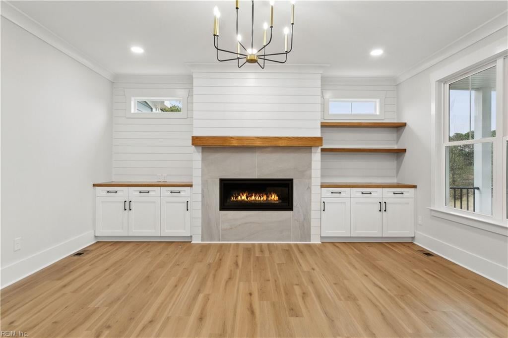 Yorktown, Virginia, 23693, United States, 5 Bedrooms Bedrooms, ,4 BathroomsBathrooms,Residential,Active,1936113