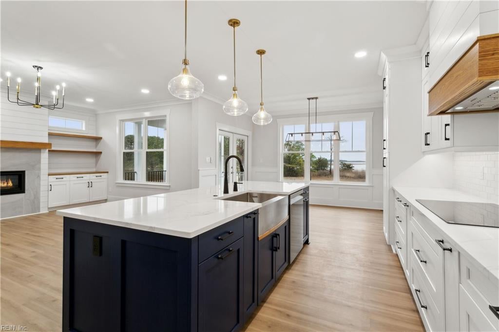 Yorktown, Virginia, 23693, United States, 5 Bedrooms Bedrooms, ,4 BathroomsBathrooms,Residential,Active,1936113