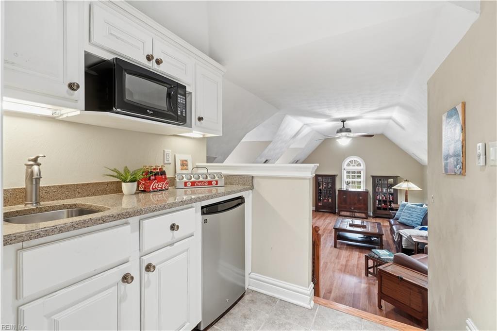 Virginia Beach, Virginia, 23452, United States, 6 Bedrooms Bedrooms, ,5 BathroomsBathrooms,Residential,Active,2001342