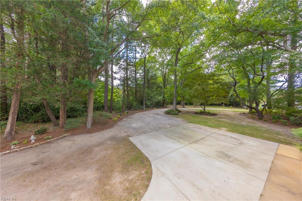 Virginia Beach, Virginia, 23454, United States, 4 Bedrooms Bedrooms, ,4 BathroomsBathrooms,Residential,Active,1914761