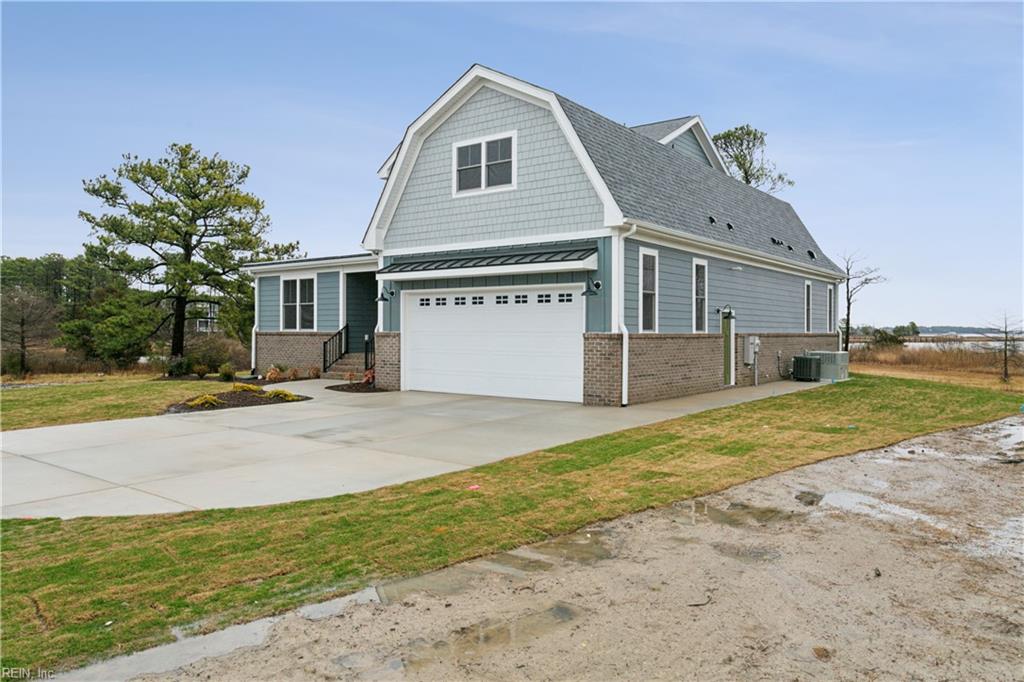 Yorktown, Virginia, 23693, United States, 5 Bedrooms Bedrooms, ,4 BathroomsBathrooms,Residential,Active,1936113