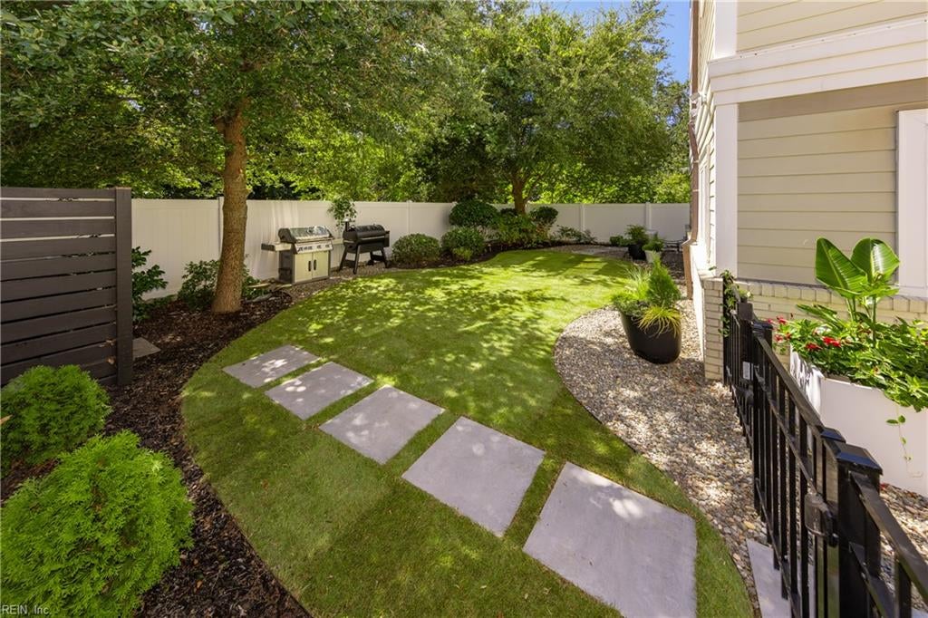 Virginia Beach, Virginia, 23451, United States, 4 Bedrooms Bedrooms, ,4 BathroomsBathrooms,Residential,Active,1929399