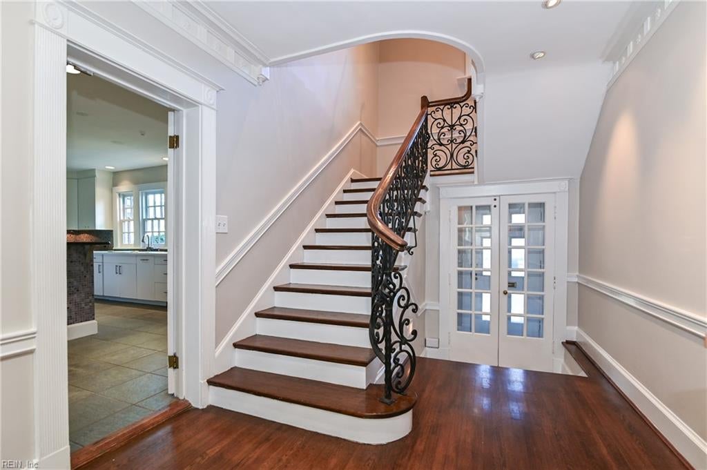 Norfolk, Virginia, 23505, United States, 6 Bedrooms Bedrooms, ,5 BathroomsBathrooms,Residential,Active,1945524