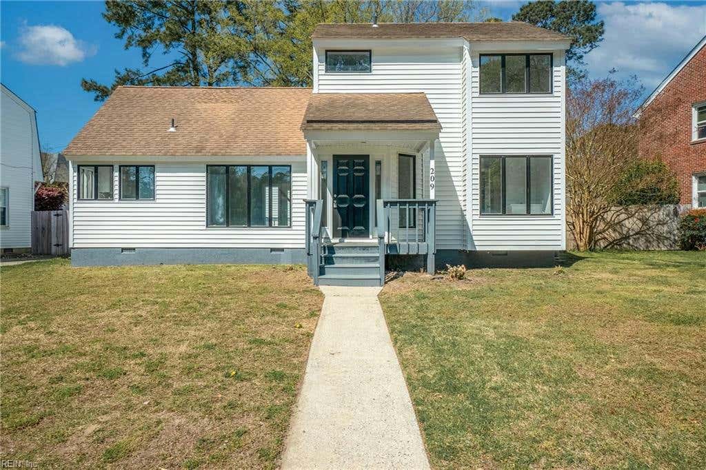 209 RIVERSIDE DR, PORTSMOUTH, VA 23707, photo 1 of 24