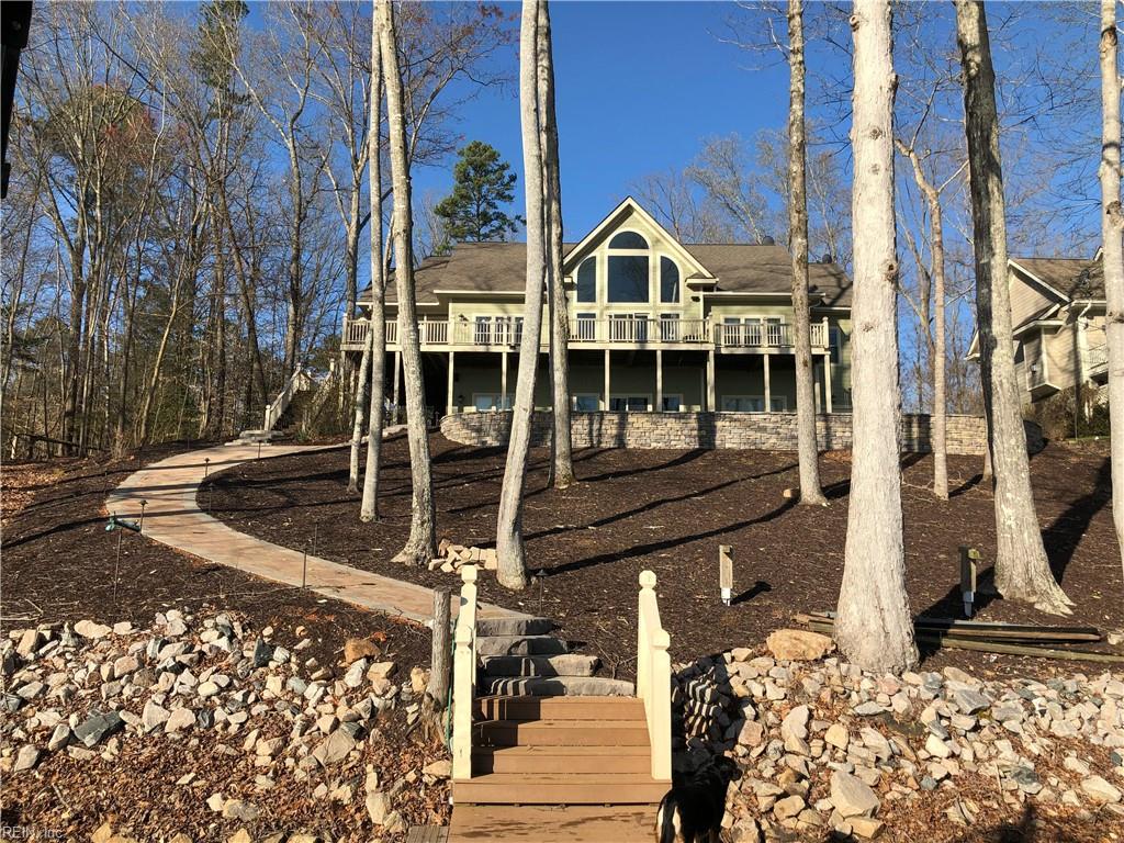 Boydton, Virginia, 23917, United States, 5 Bedrooms Bedrooms, ,5 BathroomsBathrooms,Residential,Active,2025602