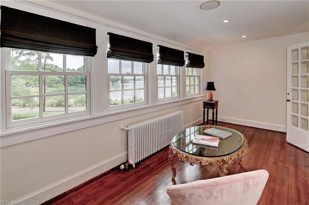 Norfolk, Virginia, 23505, United States, 6 Bedrooms Bedrooms, ,5 BathroomsBathrooms,Residential,Active,1945524