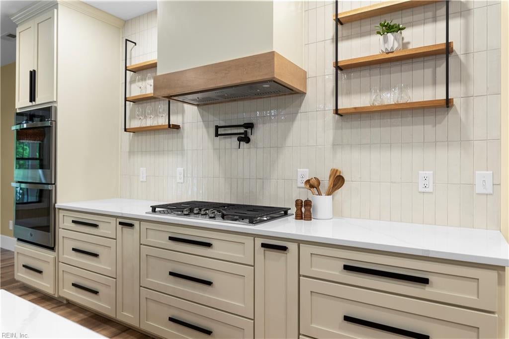 Surry, Virginia, 23883, United States, 3 Bedrooms Bedrooms, ,3 BathroomsBathrooms,Residential,Active,1961907