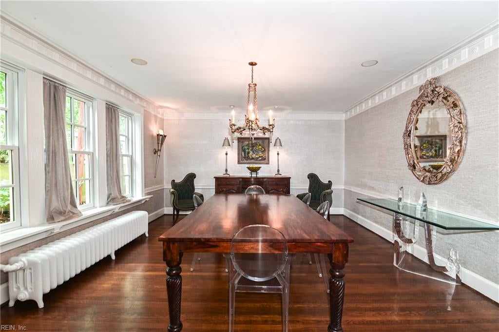 Norfolk, Virginia, 23505, United States, 6 Bedrooms Bedrooms, ,5 BathroomsBathrooms,Residential,Active,2011429