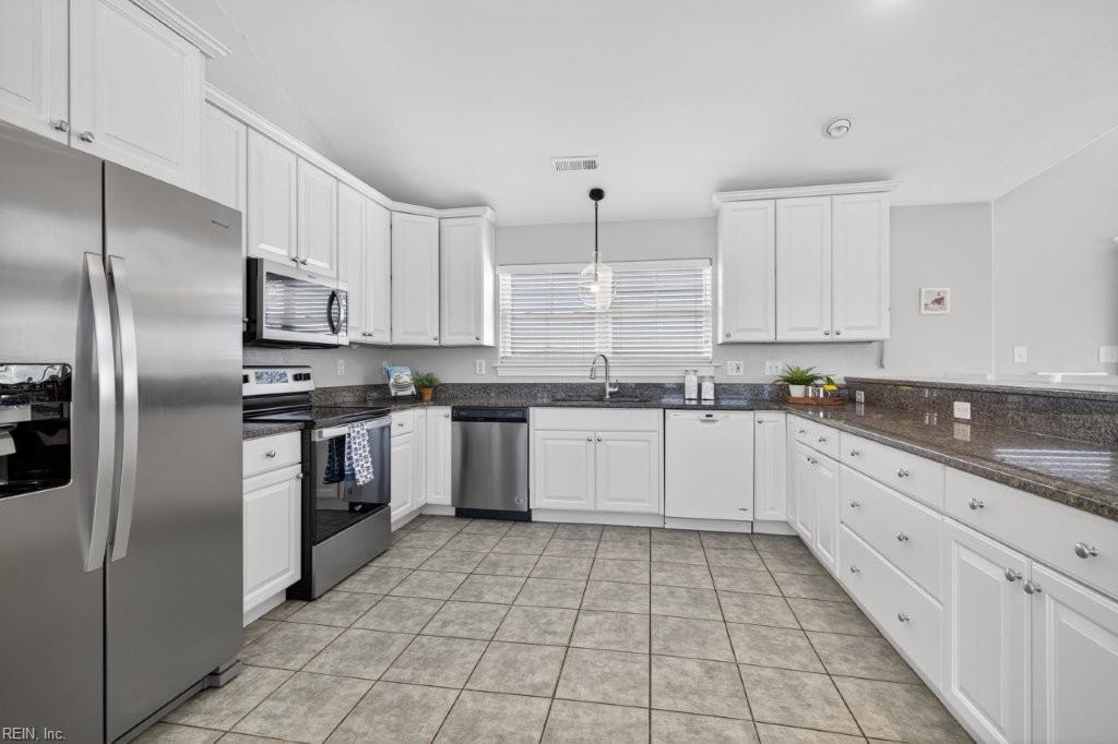 Virginia Beach, Virginia, 23456, United States, 8 Bedrooms Bedrooms, ,7 BathroomsBathrooms,Residential,Active,1992249