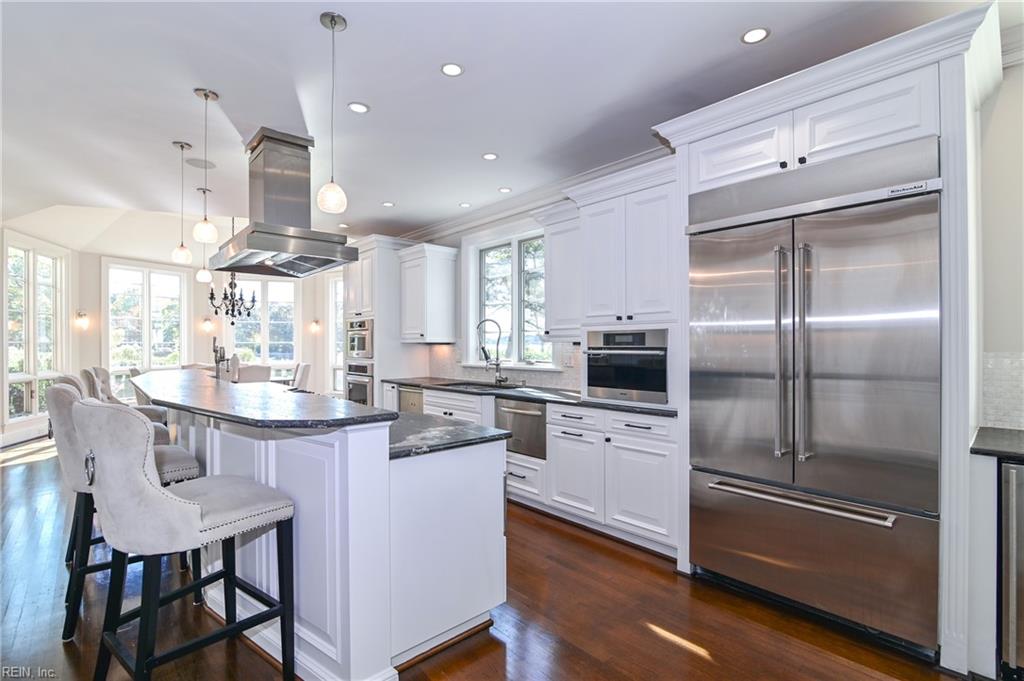 Norfolk, Virginia, 23505, United States, 6 Bedrooms Bedrooms, ,5 BathroomsBathrooms,Residential,Active,2011429