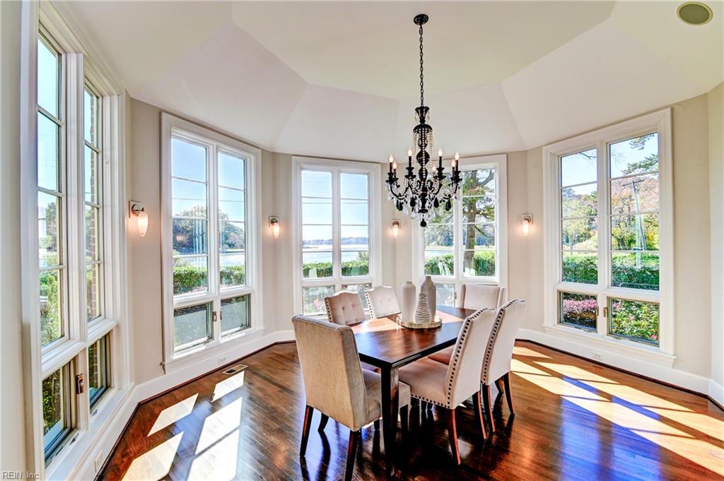 Norfolk, Virginia, 23505, United States, 6 Bedrooms Bedrooms, ,5 BathroomsBathrooms,Residential,Active,1945524