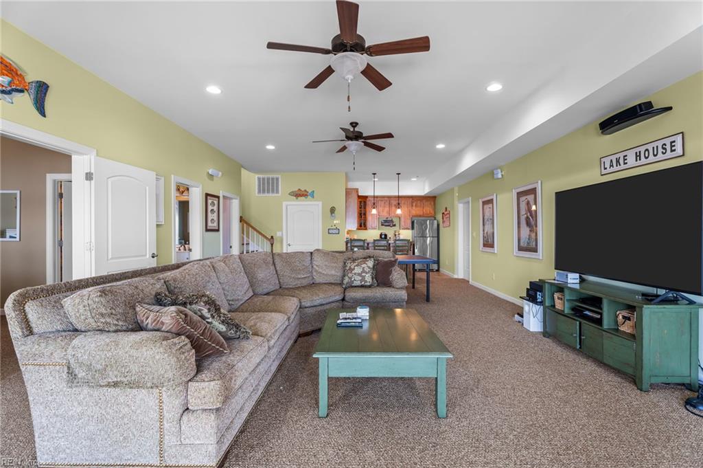 Boydton, Virginia, 23917, United States, 5 Bedrooms Bedrooms, ,5 BathroomsBathrooms,Residential,Active,2025602