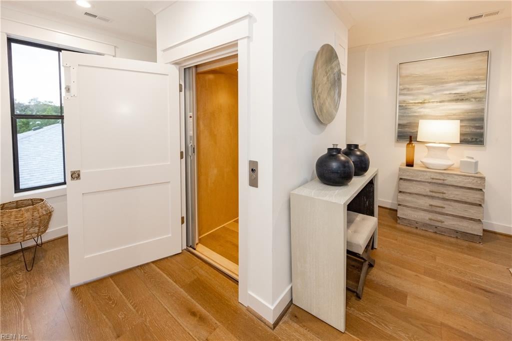 Virginia Beach, Virginia, 23451, United States, 4 Bedrooms Bedrooms, ,4 BathroomsBathrooms,Residential,Active,2001078