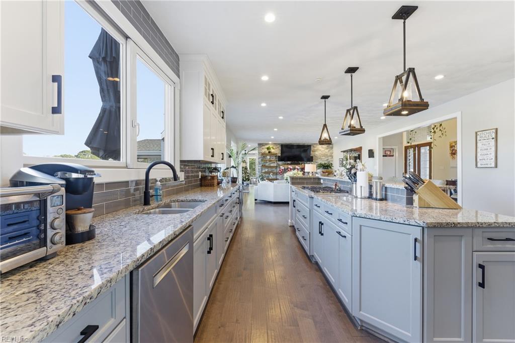 Virginia Beach, Virginia, 23451, United States, 5 Bedrooms Bedrooms, ,4 BathroomsBathrooms,Residential,Active,2006950