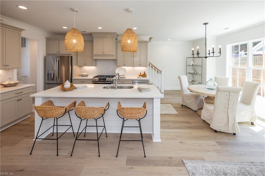 Virginia Beach, Virginia, 23451, United States, 5 Bedrooms Bedrooms, ,4 BathroomsBathrooms,Residential,Active,2006795